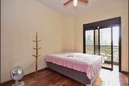 Apartamento à venda com 285m², 4 quartos e 4 vagas Apartamento à venda com 285m², 4 quartos e 4 vagasSuíte 2