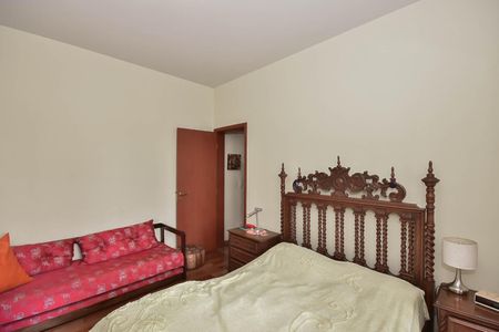 Apartamento à venda com 285m², 4 quartos e 4 vagas Apartamento à venda com 285m², 4 quartos e 4 vagasSuíte 3