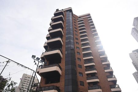 Apartamento à venda com 285m², 4 quartos e 4 vagas Apartamento à venda com 285m², 4 quartos e 4 vagasFachada