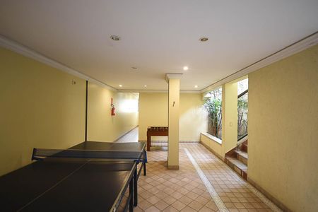Apartamento à venda com 285m², 4 quartos e 4 vagas Apartamento à venda com 285m², 4 quartos e 4 vagasÁrea comum - Salão de Jogos
