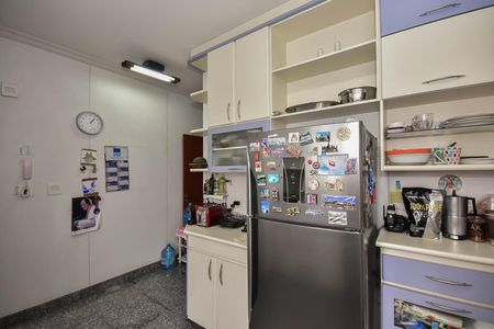 Apartamento à venda com 285m², 4 quartos e 4 vagas Apartamento à venda com 285m², 4 quartos e 4 vagasCozinha