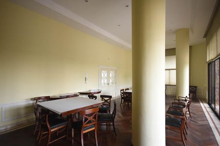 Apartamento à venda com 285m², 4 quartos e 4 vagas Apartamento à venda com 285m², 4 quartos e 4 vagasÁrea comum - Salão de Festa