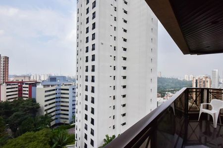 Apartamento à venda com 285m², 4 quartos e 4 vagas Apartamento à venda com 285m², 4 quartos e 4 vagasVaranda da Suíte 3