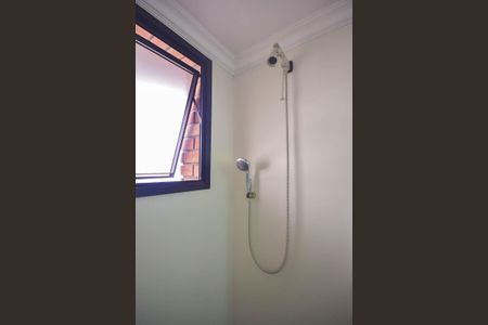 Apartamento à venda com 285m², 4 quartos e 4 vagas Apartamento à venda com 285m², 4 quartos e 4 vagasChuveiro do Banheiro da Suíte 2