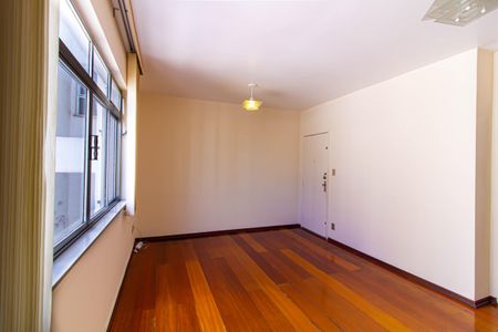 Apartamento à venda com 89m², 2 quartos e 1 vagaSala