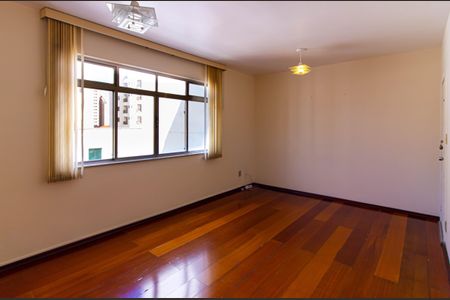 Apartamento à venda com 89m², 2 quartos e 1 vagaSala
