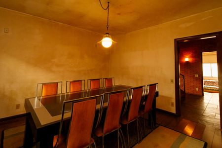 Casa para alugar com 530m², 4 quartos e 3 vagas Casa para alugar com 530m², 4 quartos e 3 vagasCopa