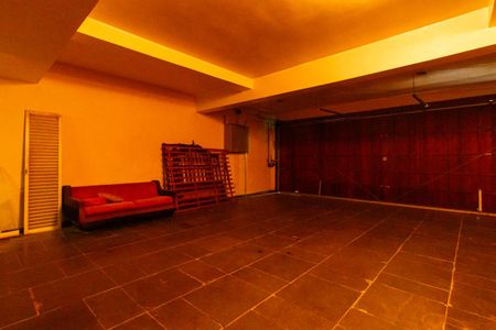 Casa para alugar com 530m², 4 quartos e 3 vagas Casa para alugar com 530m², 4 quartos e 3 vagasGaragem