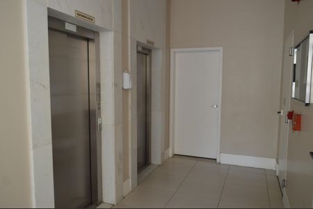 Apartamento à venda com 85m², 1 quarto e 1 vagaElevador