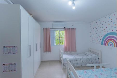 Casa à venda com 250m², 3 quartos e 6 vagas Casa à venda com 250m², 3 quartos e 6 vagasQuarto 1