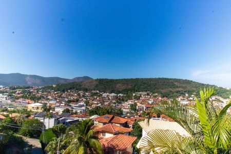 Casa de condomínio à venda com 352m², 4 quartos e 2 vagas Casa de condomínio à venda com 352m², 4 quartos e 2 vagasVista da Sala