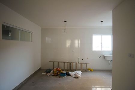 Apartamento à venda com 48m², 2 quartos e sem vagaSala/Cozinha/Área de serviço