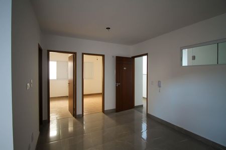 Apartamento à venda com 48m², 2 quartos e sem vagaSala/Cozinha/Área de serviço