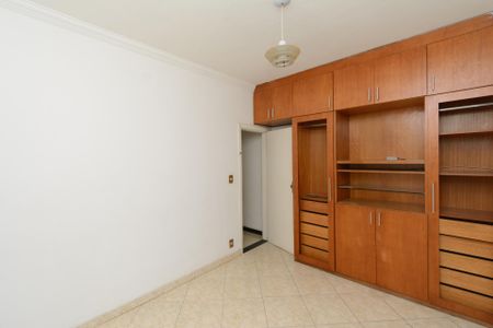 Casa para alugar com 360m², 4 quartos e 6 vagas Casa para alugar com 360m², 4 quartos e 6 vagasSuíte 2