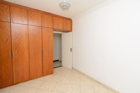 Casa para alugar com 360m², 4 quartos e 6 vagas Casa para alugar com 360m², 4 quartos e 6 vagasSuíte 1