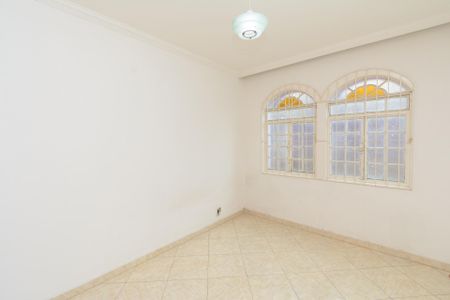 Casa para alugar com 360m², 4 quartos e 6 vagas Casa para alugar com 360m², 4 quartos e 6 vagasQuarto 2