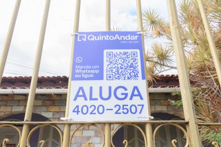 Casa para alugar com 360m², 4 quartos e 6 vagas Casa para alugar com 360m², 4 quartos e 6 vagasPlaquinha