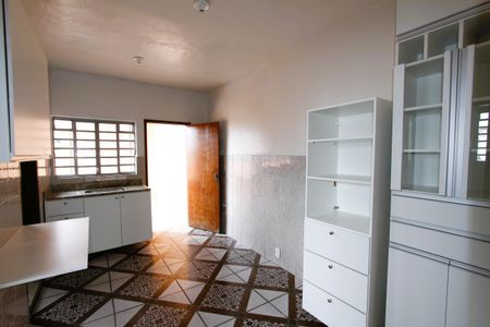 Casa para alugar com 70m², 2 quartos e sem vagaCozinha - Armários