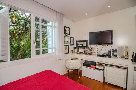 Casa de condomínio à venda com 559m², 3 quartos e 4 vagasSuíte 1