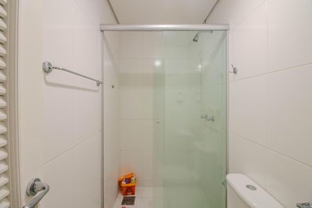 Casa de condomínio à venda com 559m², 3 quartos e 4 vagasBanheiro de Serviço