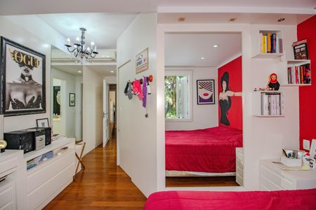 Casa de condomínio à venda com 559m², 3 quartos e 4 vagasSuíte 1