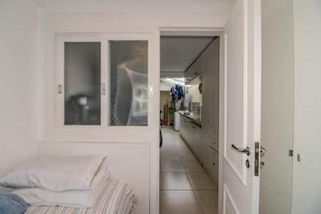 Casa de condomínio à venda com 559m², 3 quartos e 4 vagasQuarto de Serviço