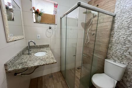 Casa à venda com 250m², 3 quartos e 1 vagaBanheiro Social 1