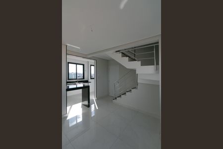 Apartamento à venda com 124m², 4 quartos e 2 vagas Apartamento à venda com 124m², 4 quartos e 2 vagasSala