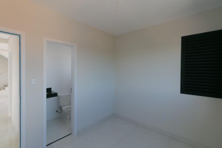 Apartamento à venda com 124m², 4 quartos e 2 vagas Apartamento à venda com 124m², 4 quartos e 2 vagasQuarto 3 Suíte