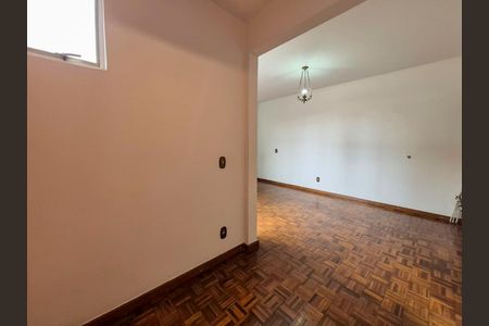 Sala de apartamento à venda com 2 quartos, 70m² em Santa Efigênia, Belo Horizonte