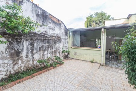Casa à venda com 215m², 5 quartos e 2 vagasÁrea Externa da Casa 2