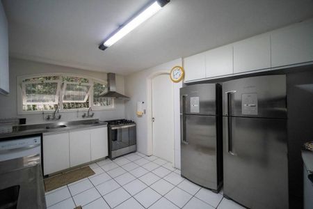 Casa à venda com 565m², 3 quartos e 4 vagas
