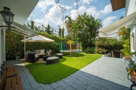 Casa à venda com 565m², 3 quartos e 4 vagas