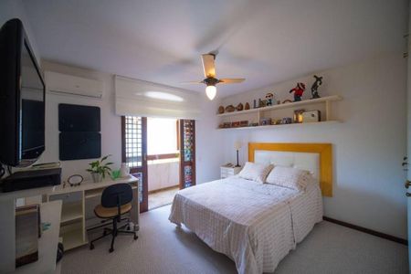 Casa à venda com 565m², 3 quartos e 4 vagas