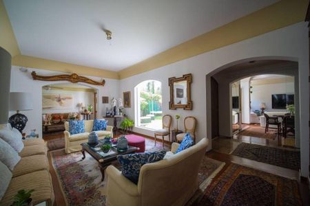 Casa à venda com 565m², 3 quartos e 4 vagas