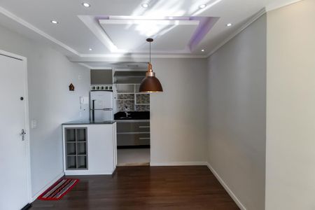 Apartamento à venda com 57m², 2 quartos e 1 vagaDetalhe Sala