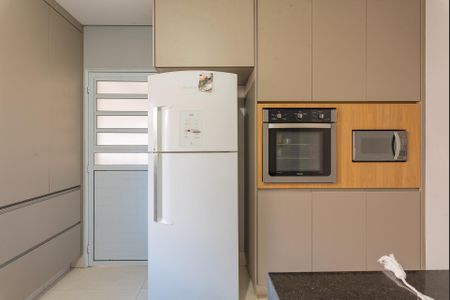 Casa à venda com 230m², 3 quartos e 3 vagas