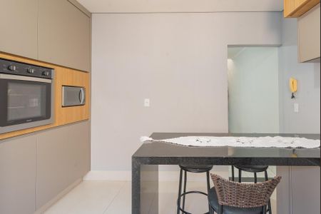 Casa à venda com 230m², 3 quartos e 3 vagas