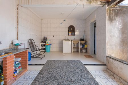 Casa à venda com 230m², 3 quartos e 3 vagas