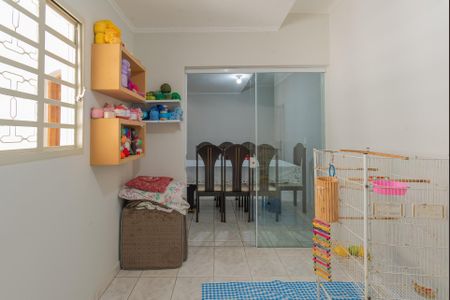 Casa à venda com 230m², 3 quartos e 3 vagas