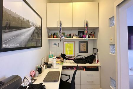 Apartamento à venda com 230m², 2 quartos e 2 vagasSuíte