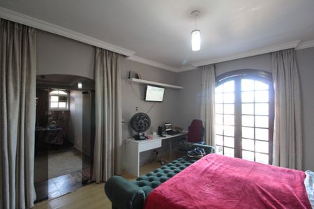 Casa à venda com 1860m², 5 quartos e 8 vagasSuite 1