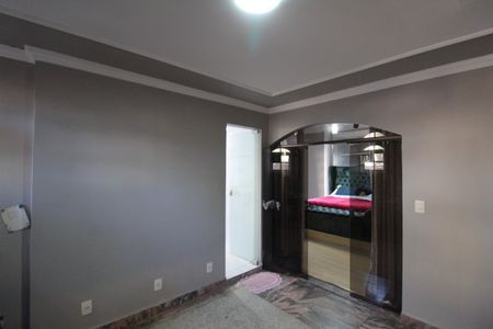 Casa à venda com 1860m², 5 quartos e 8 vagasEscritório da Suite 1