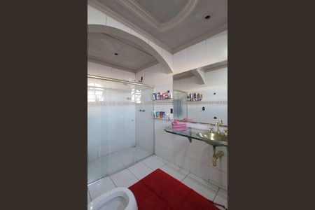 Casa à venda com 1860m², 5 quartos e 8 vagasBanheiro da Suite 3