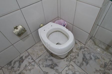 Casa à venda com 1860m², 5 quartos e 8 vagasBanheiro Social