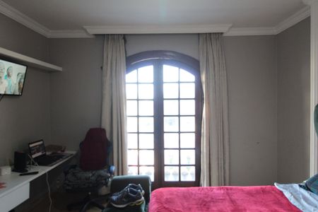 Casa à venda com 1860m², 5 quartos e 8 vagasSuite 1