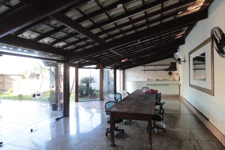 Casa à venda com 1860m², 5 quartos e 8 vagasÁrea Gourmet