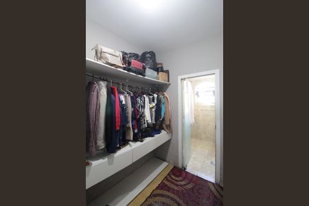 Casa à venda com 1860m², 5 quartos e 8 vagasCloset da Suite 2