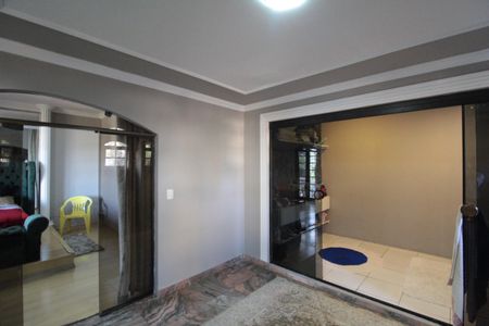 Casa à venda com 1860m², 5 quartos e 8 vagasEscritório da Suite 1