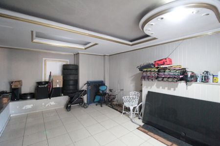 Casa à venda com 1860m², 5 quartos e 8 vagasAcademia